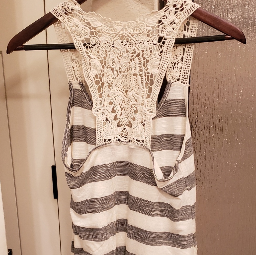 Tank Top - Picture 3 of 4